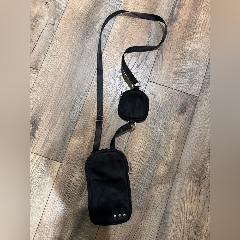 Anthropologie Pretty Simple Nessa Crossbody Phone Bag. New W/O tags. Black. - Picture 6 of 8
